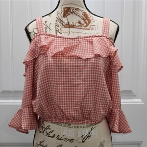 🌷Hayden, Adorable, Cropped, off the Shoulder top. Size L, NWT